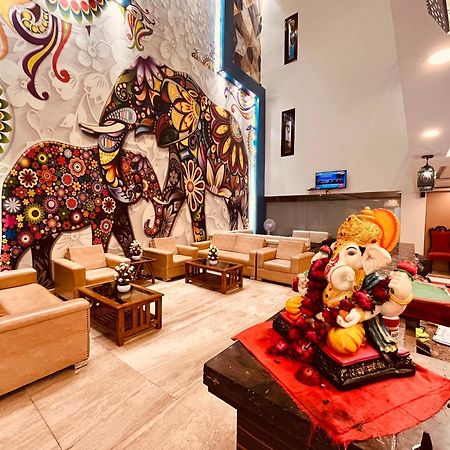 Hotel The Gold Inn - Karol Bagh Delhi Экстерьер фото