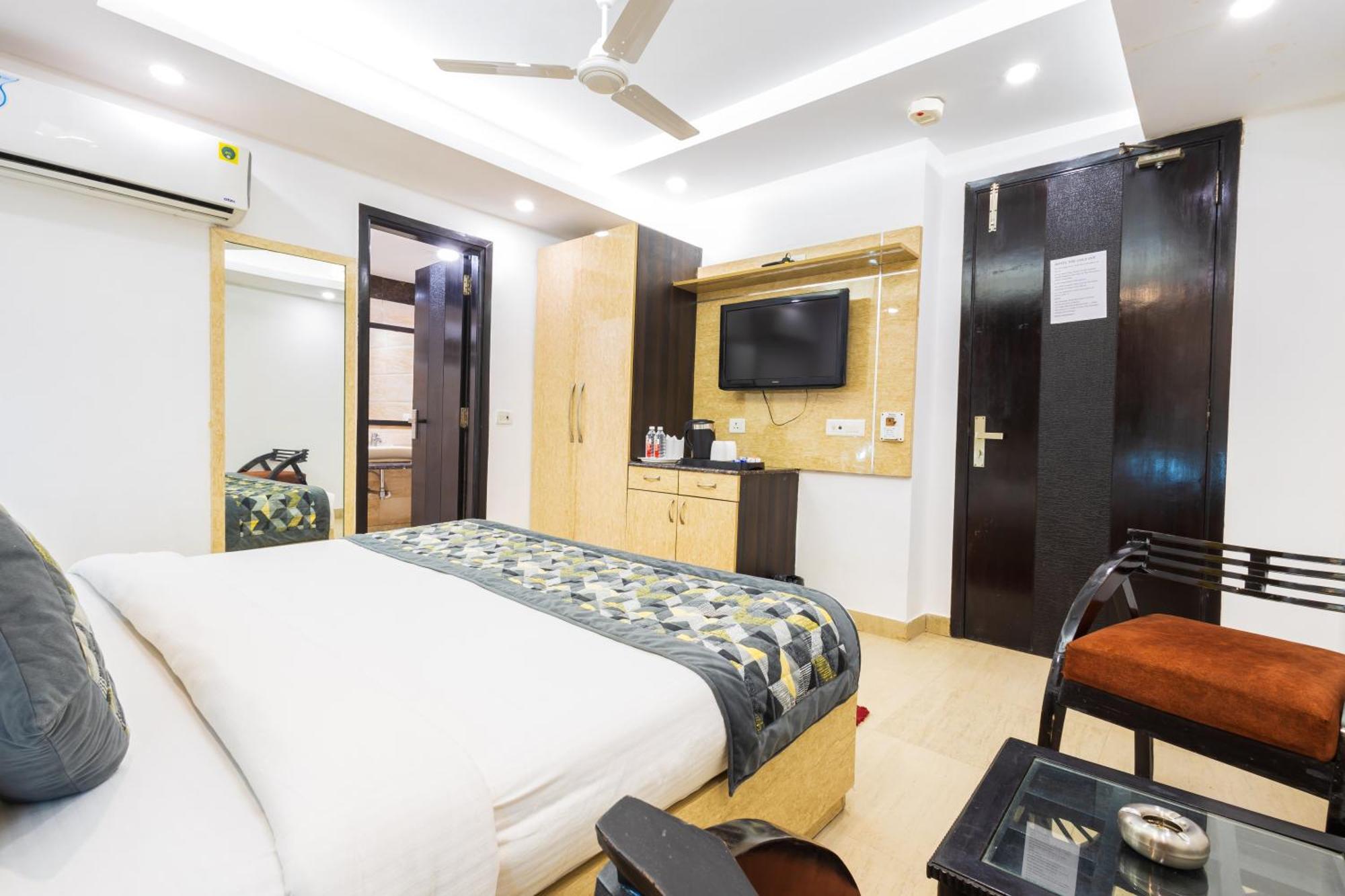 Hotel The Gold Inn - Karol Bagh Delhi Экстерьер фото