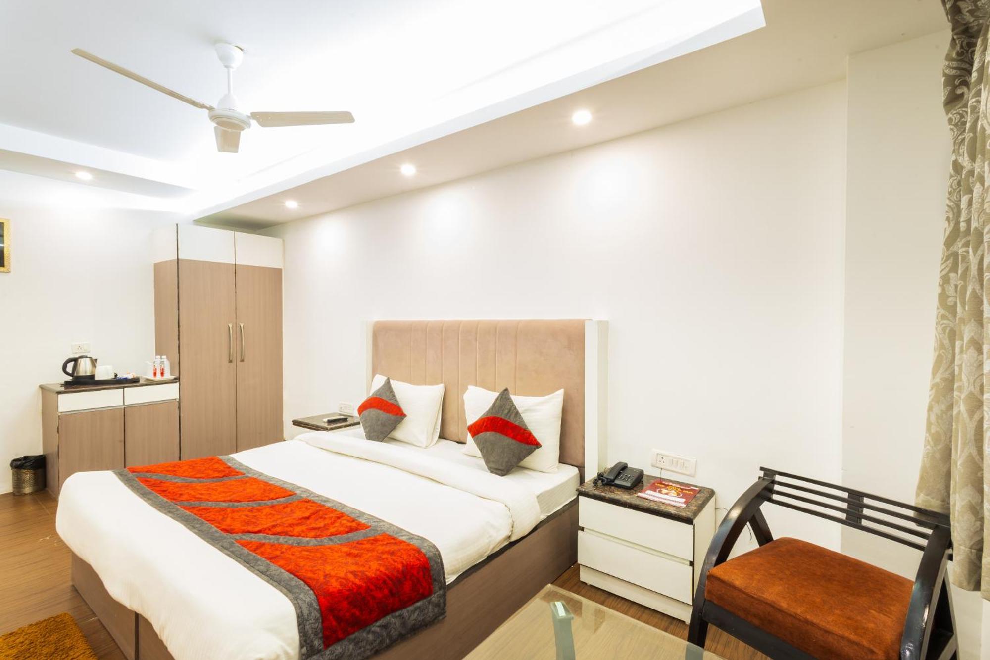 Hotel The Gold Inn - Karol Bagh Delhi Экстерьер фото