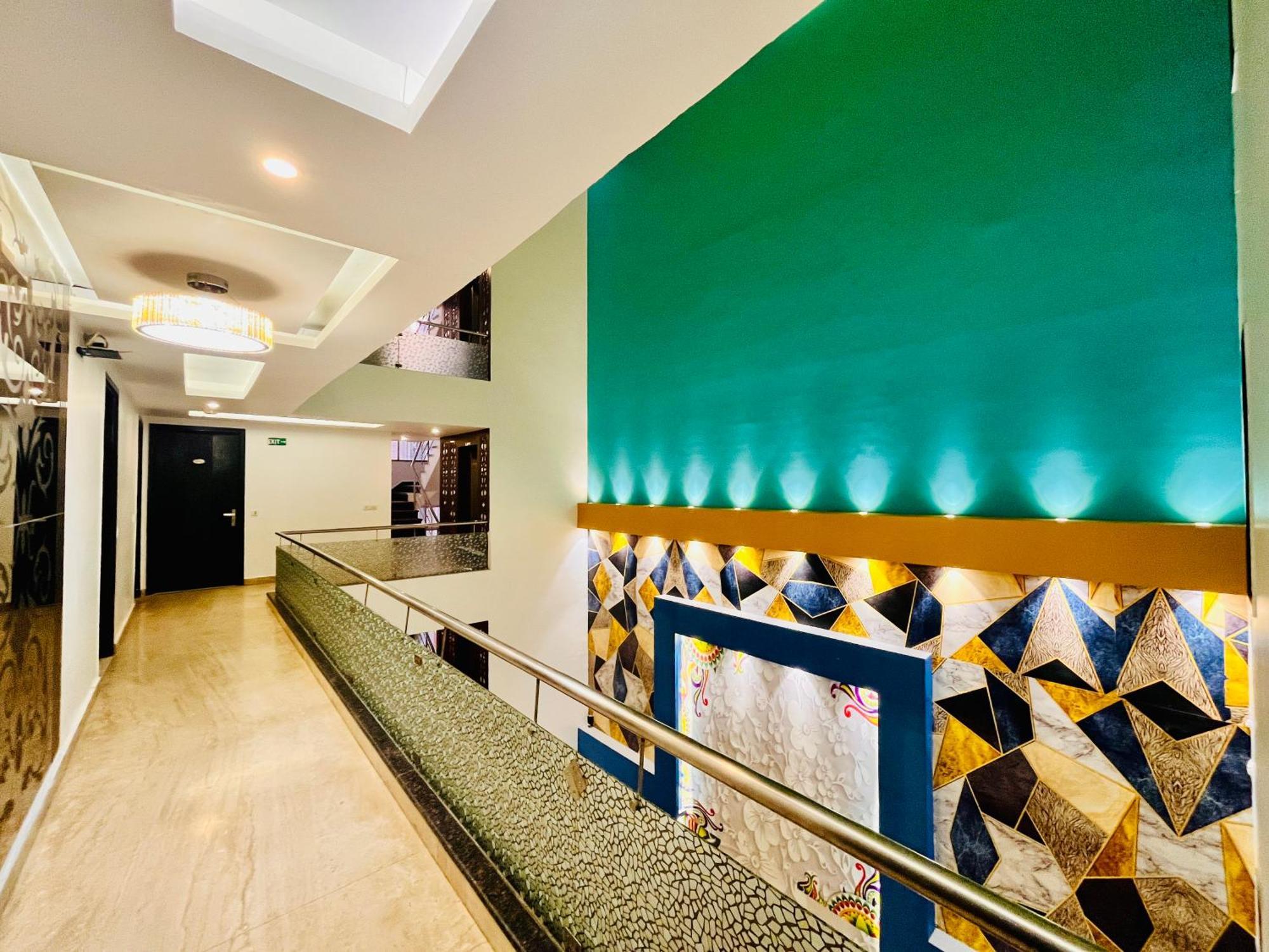 Hotel The Gold Inn - Karol Bagh Delhi Экстерьер фото
