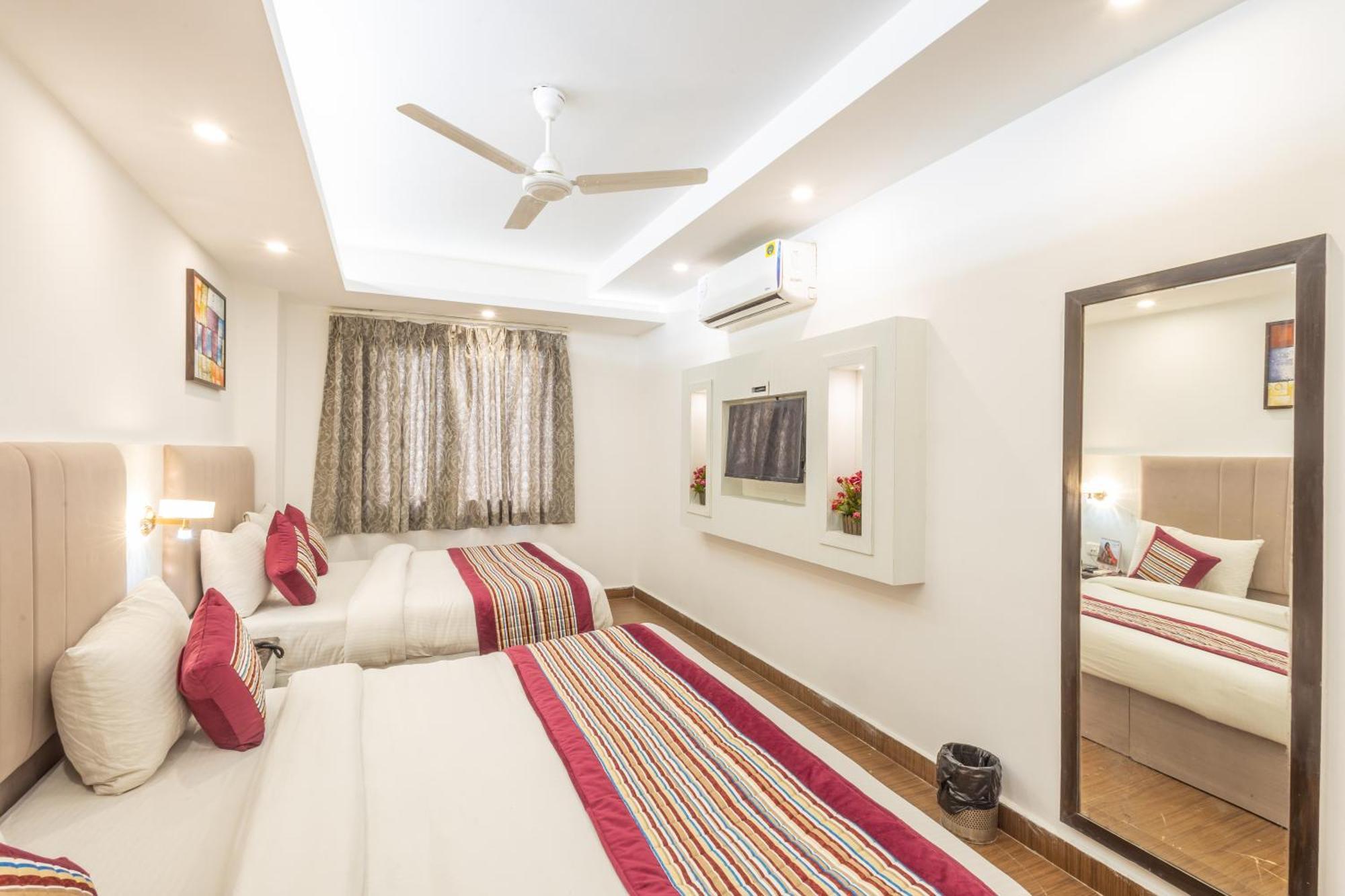 Hotel The Gold Inn - Karol Bagh Delhi Экстерьер фото
